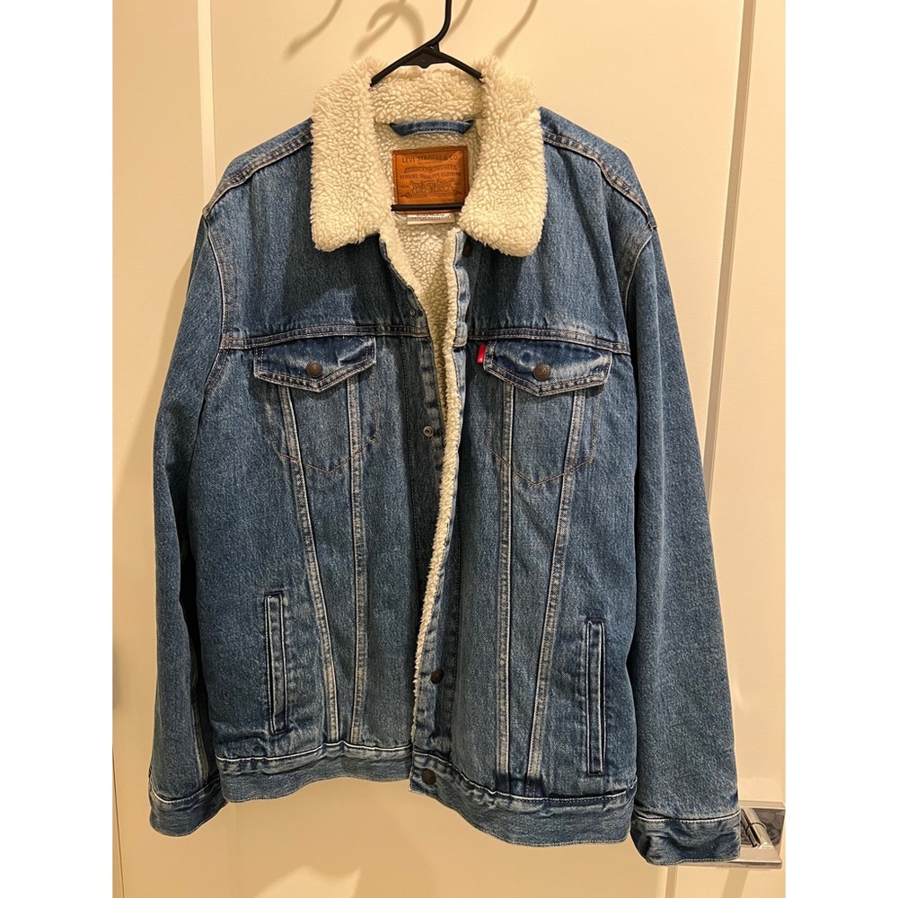 Men’s Levi’s Sherpa Lined Trucker Jacket